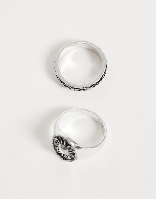 ASOS DESIGN 2er-Pack Sonnen-Siegelring und Ring mit Detailband in oxidiertem Silber, 2 von 3