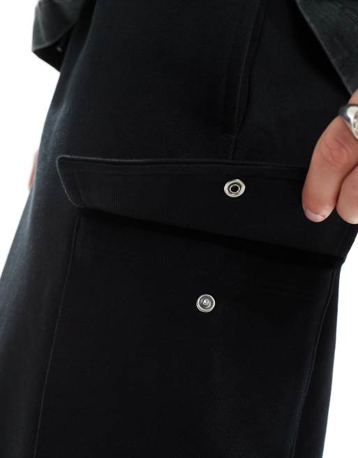 ASOS DESIGN - 3/4-lange shorts med 4 lommer i sort faldskærmsstof, 2 af 5