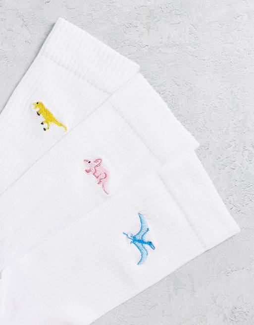 https://images.asos-media.com/products/asos-design-3-pack-sport-socks-with-dinosaur-embroidery/202503623-3?$n_640w$&wid=513&fit=constrain