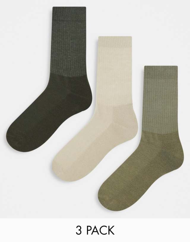 ASOS DESIGN 3 pack sports socks in khaki tones