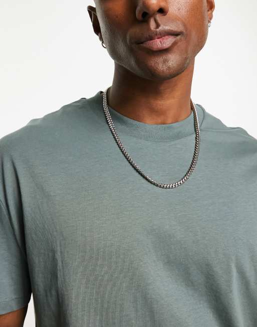 ASOS DESIGN – 3er-Pack legere T-Shirts in Khaki, Weiß und Schwarz mit Rundhalsausschnitt , 4 von 4