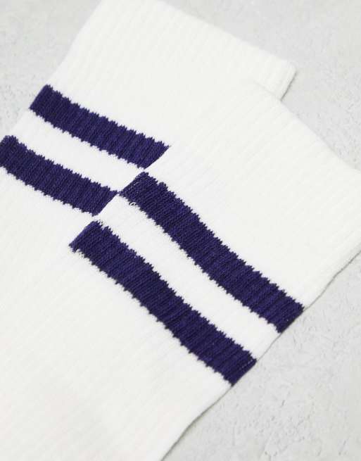 ASOS DESIGN – 3er-Pack Sportsocken mit marineblauen Streifen, 2 von 4