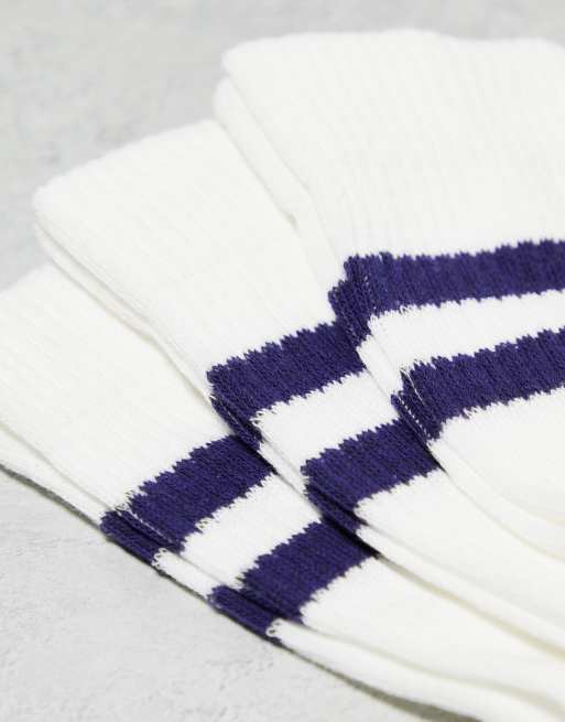 ASOS DESIGN – 3er-Pack Sportsocken mit marineblauen Streifen, 4 von 4