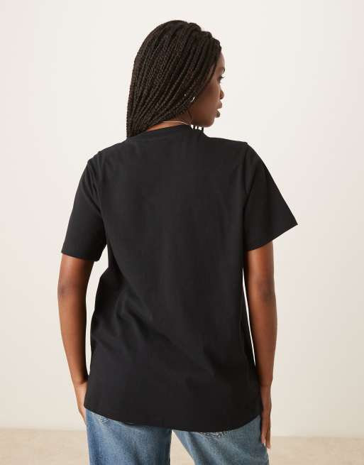 ASOS DESIGN – 3er-Pack T-Shirts in Schwarz, Weiß und meliertem Grau mit regulärer Passform und Rundhalsausschnitt, 3 von 4