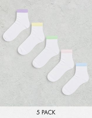 ASOS DESIGN 5 pack ankle length socks with pastel edge in white