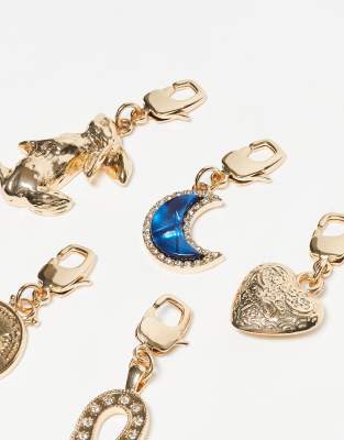 Asos Design 5-pack Mixed Lucky Charms For Shoes And Accessories In Gold