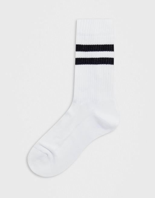 ASOS Tube Style Socks 5 Pack With Mickey Mouse Embroidery in White