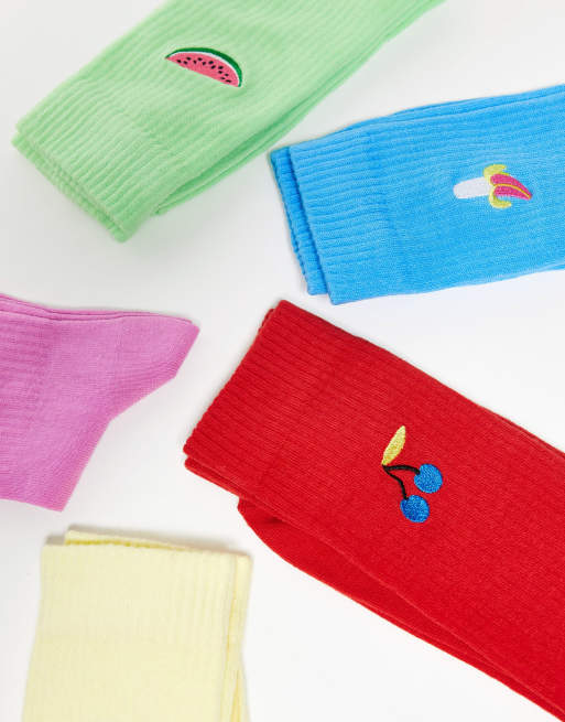 ASOS DESIGN – 5er-Pack knallige, knöchelhohe Socken mit Obststickerei, 2 von 3