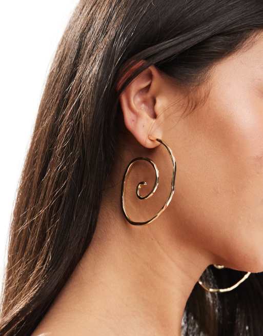 ASOS DESIGN 66mm hoop earrings with swirl design in gold tone, 2 of 4