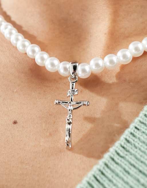 Pearl Necklace with Silver Cross