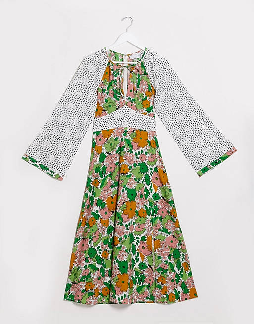 ASOS Damen Kleidung Kleider Freizeitkleider Tiered midi smock dress in 70s floral print 