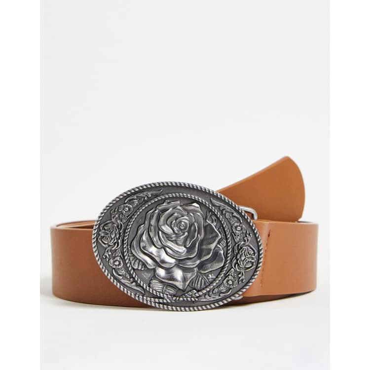 Plate-buckle brown leather belt