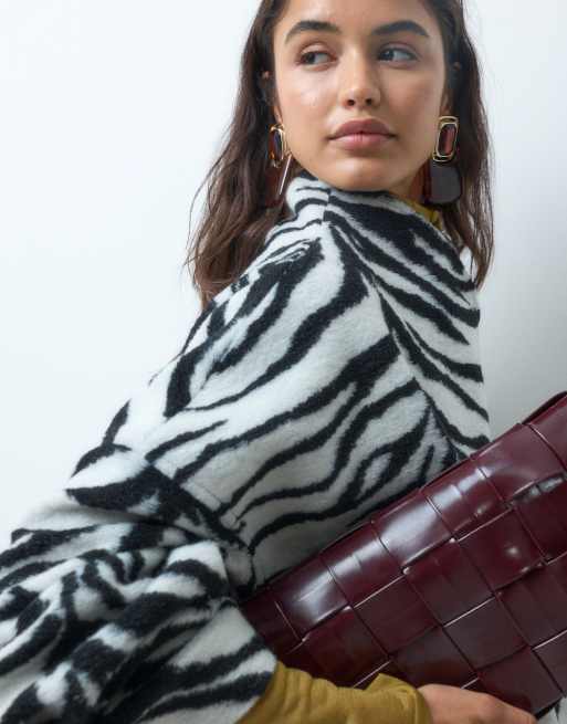 ASOS DESIGN 80's batwing textured formal jacket in white zebra, 3 of 5