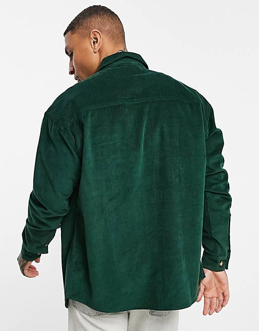 Men 90s oversized cord shirt with double pockets in forest green 