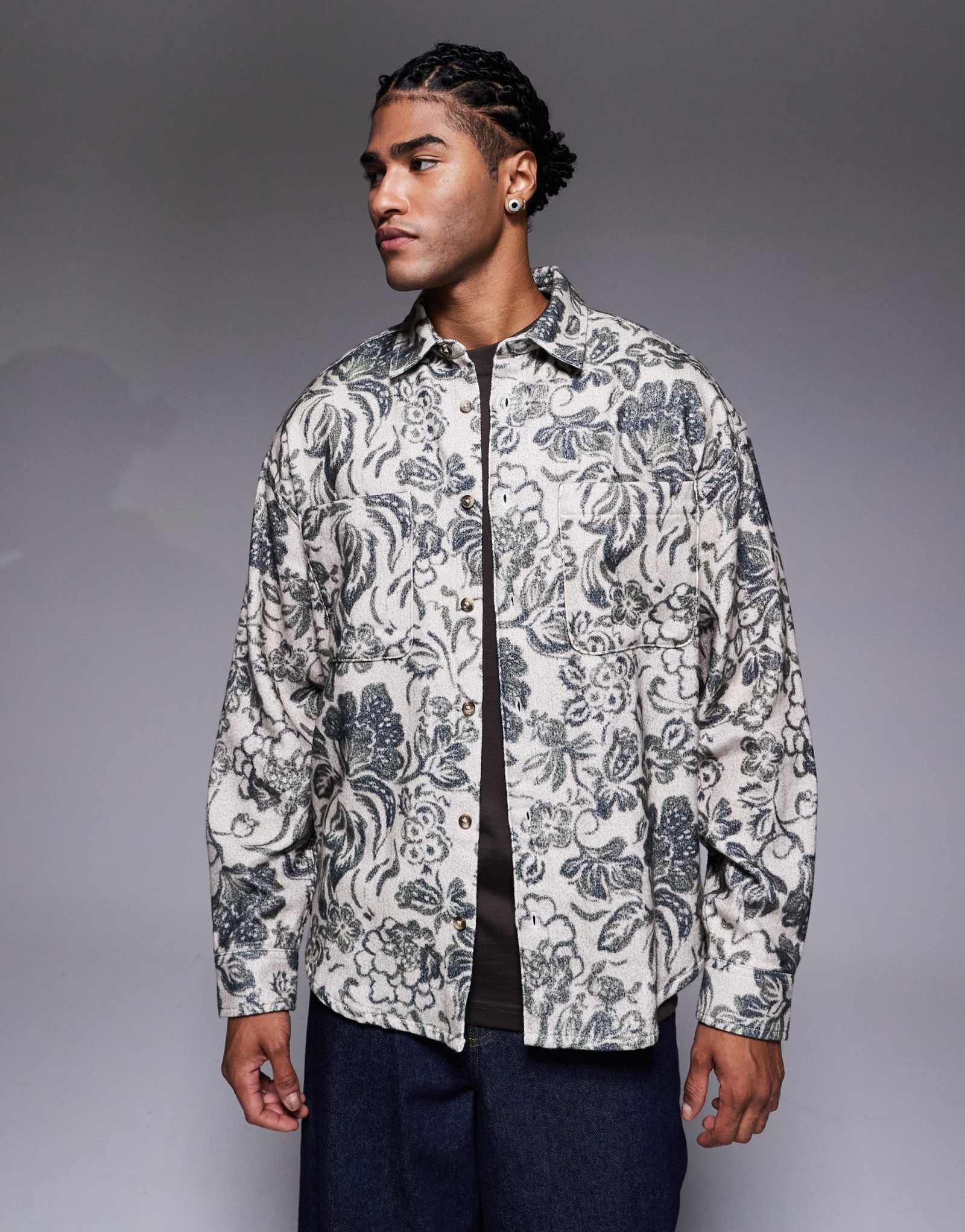 Фланелевая рубашка оверсайз от ASOS DESIGN 90-х годов с кремовым цветочным принтом