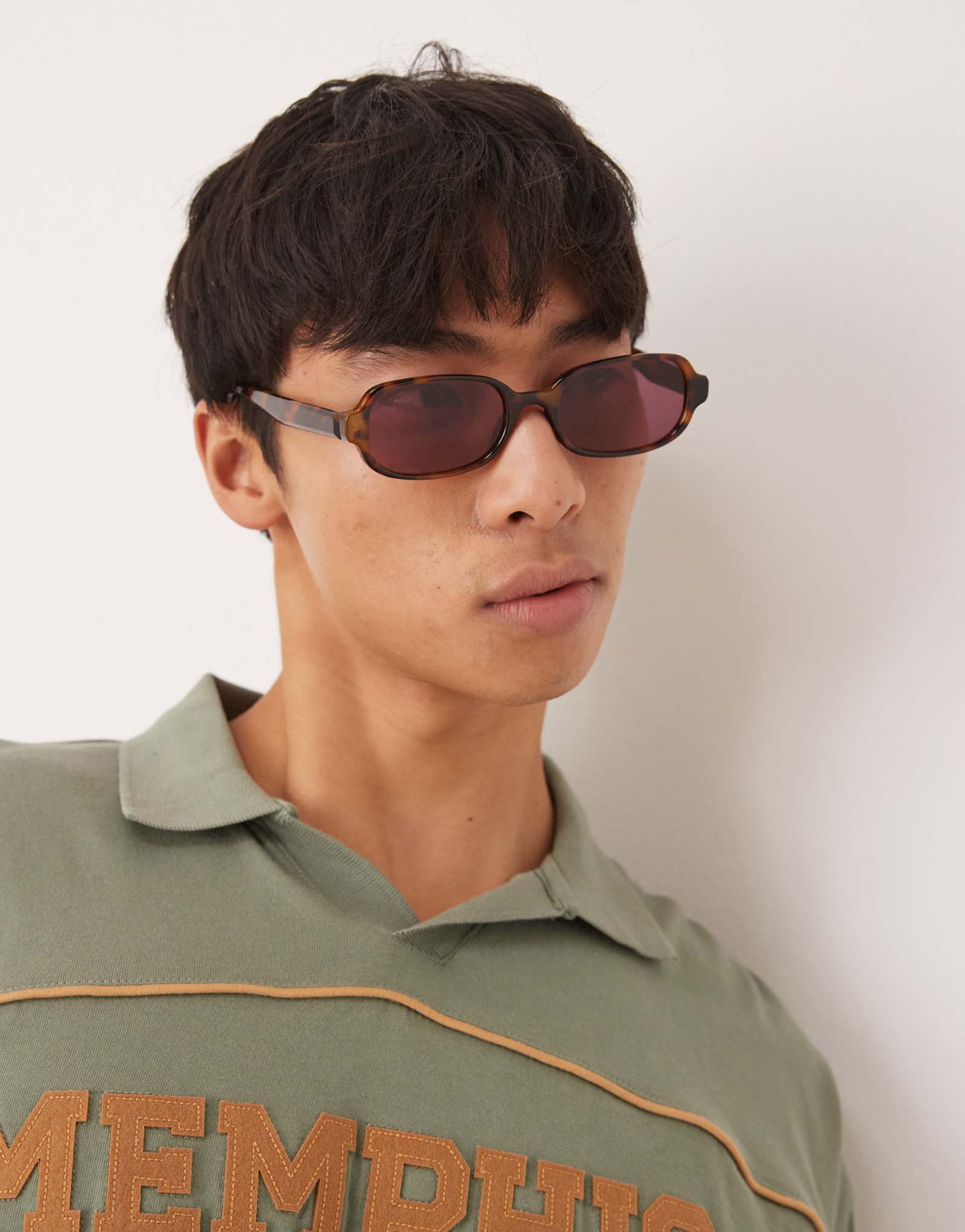 Квадратные солнцезащитные очки ASOS DESIGN в черепаховой оправе с бордовыми линзами