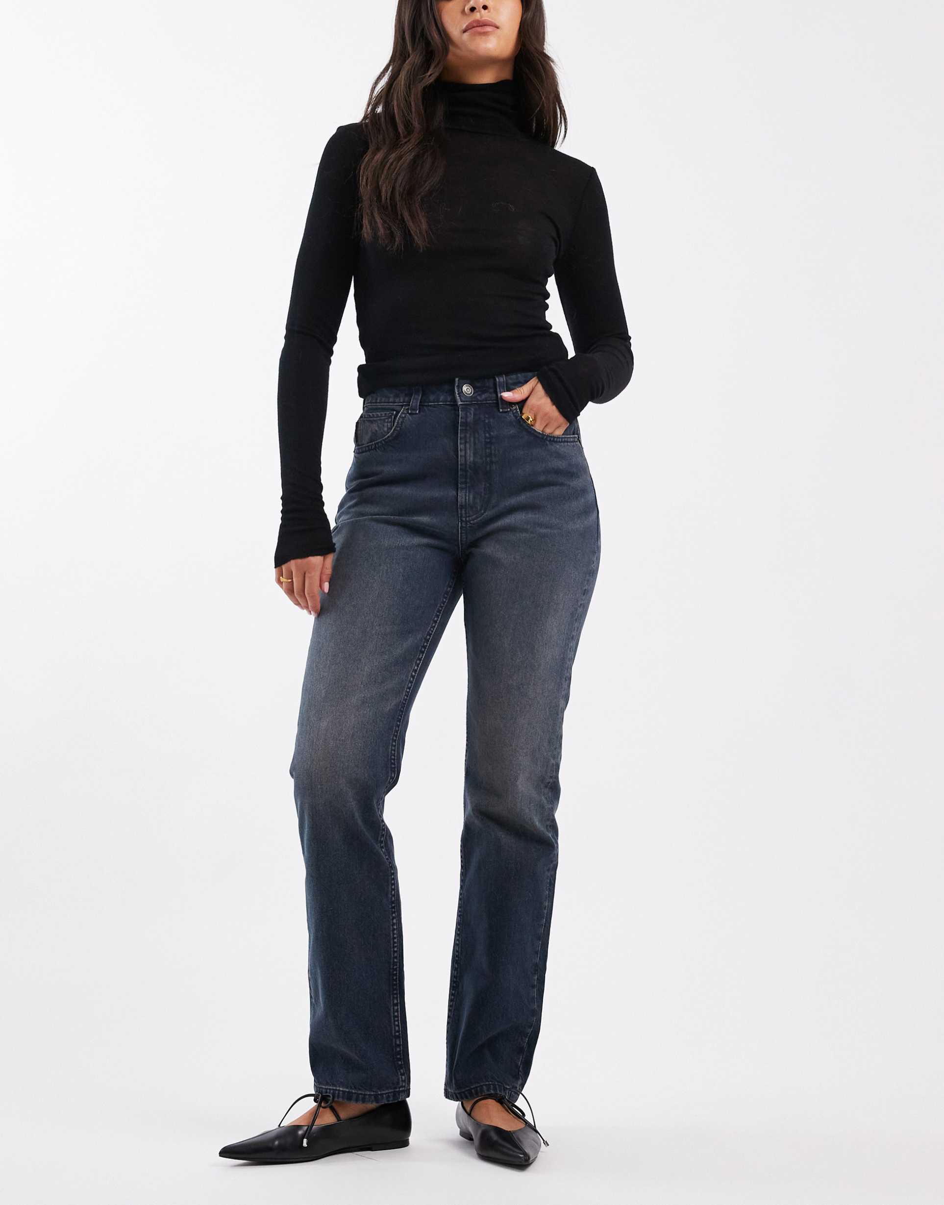 asos design 90s straight jeans in blue black