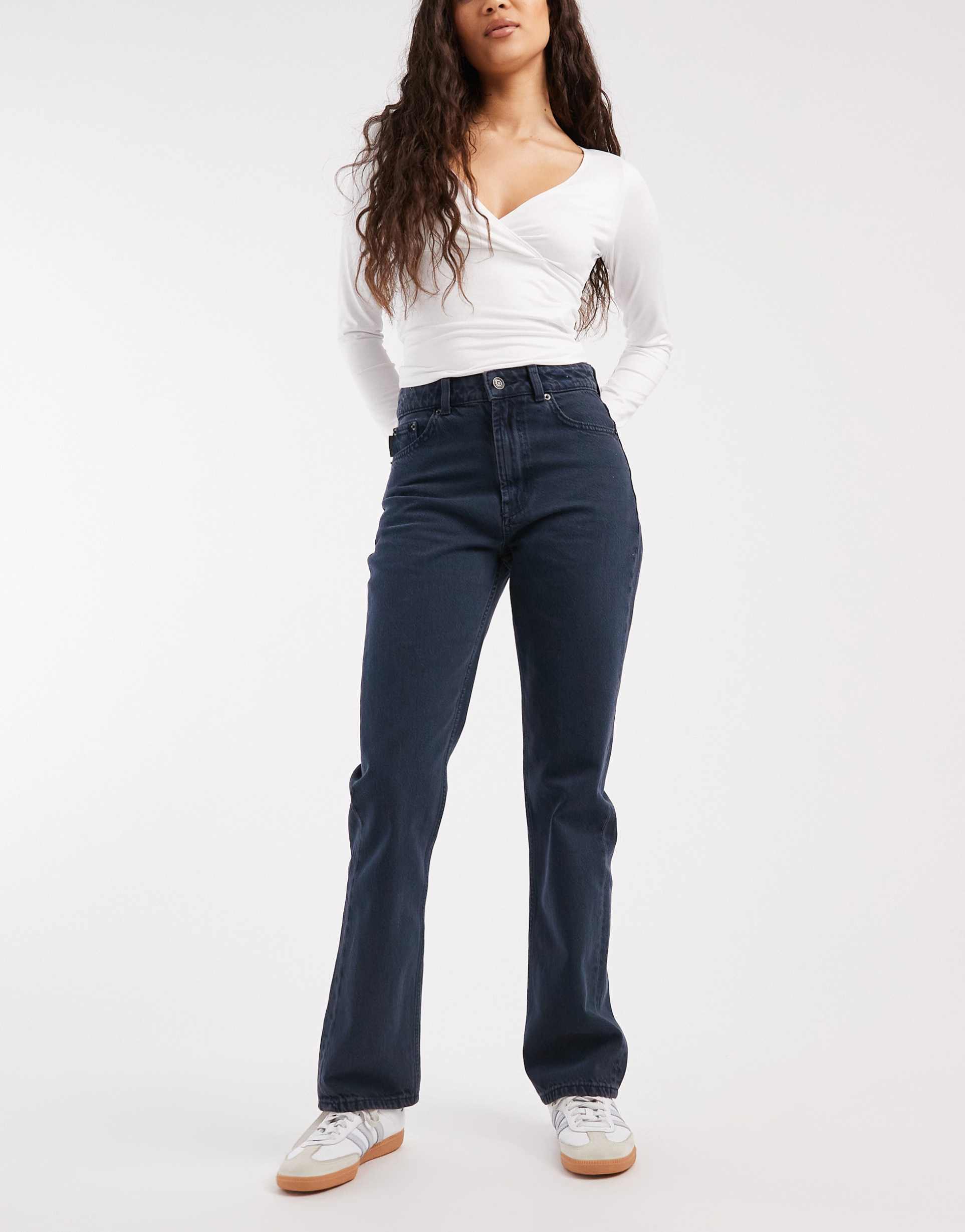 asos design 90s straight jeans in washed navy