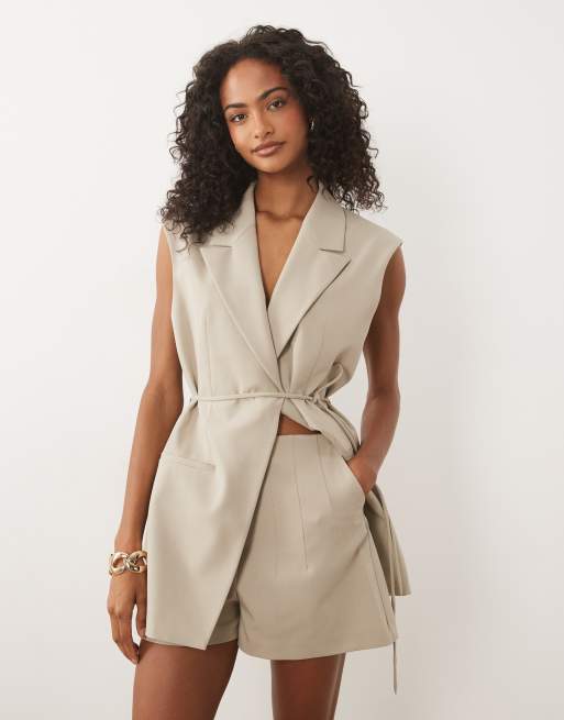 ASOS DESIGN A-lijn korte broek in stone co-ord, 2 van 5