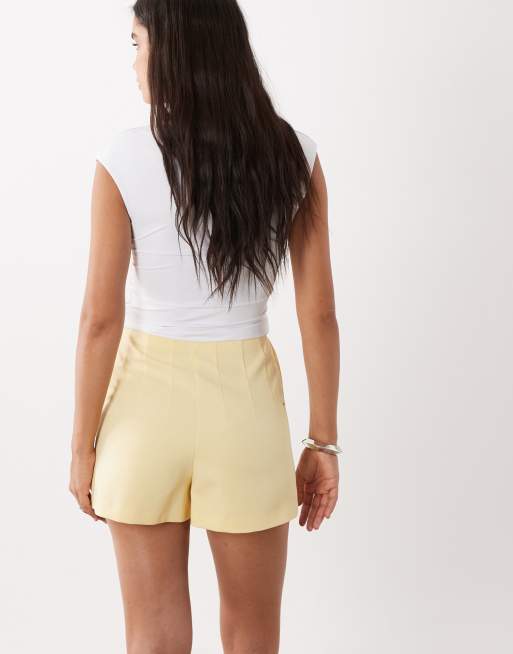 ASOS DESIGN a line tailored short in buttermilk, 5 of 5