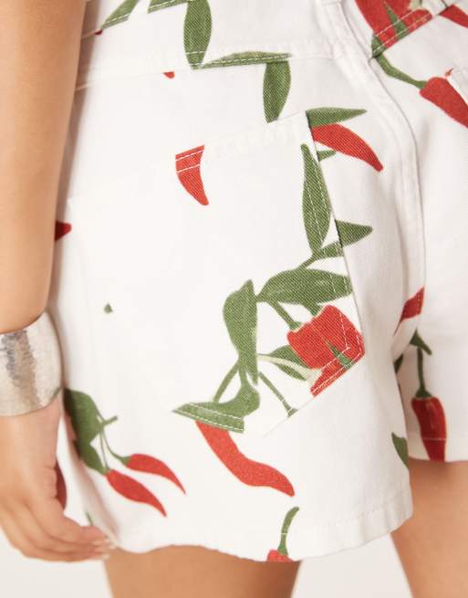 ASOS DESIGN – A-Linien-Shorts in Ecru mit Chilischoten-Muster, 5 von 5