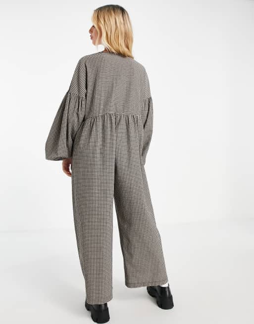 ASOS DESIGN - Aangerimpelde jumpsuit met overslag en rimpeleffect in mini gingham ruit met gespen, 2 van 4