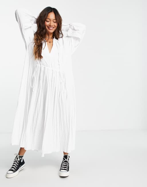 ASOS DESIGN - Aangerimpelde midi-jurk met textuur en trekkoord in wit