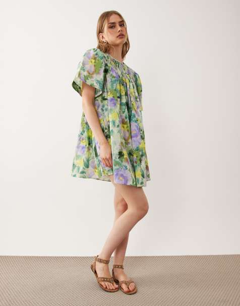 ASOS DESIGN - Aangerimpelde mini jurk met ronde hals en bloemenprint in groen - view 1