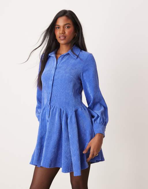 ASOS DESIGN - Aangerimpelde mini-jurk van corduroy met peplumzoom in blauw, 4 van 4
