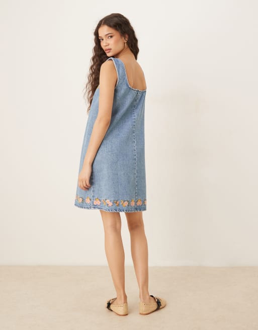 ASOS DESIGN - Aangerimpelde mini-jurk van denim met vierkante hals in blauwe midwash, 3 van 4
