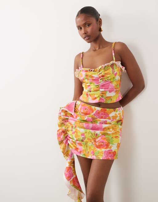 ASOS DESIGN - Co-ord set van crêpe met ruches en bloemenprint, 3 van 3