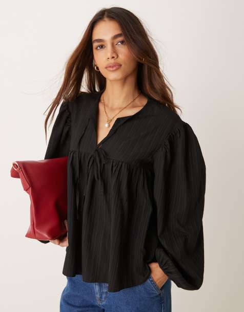 ASOS DESIGN - Aangerimpelde top van jacquard met gestrikte hals in zwart - view 1