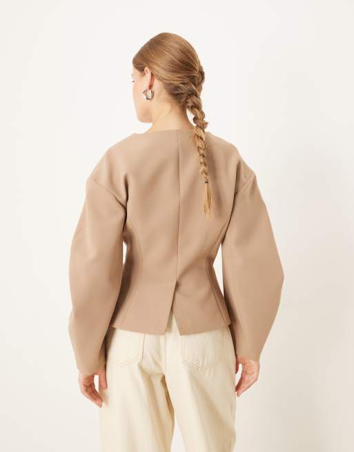 ASOS DESIGN - Aansluitend getailleerde blazer met cocoonmouwen in lichtbruin, 4 van 4