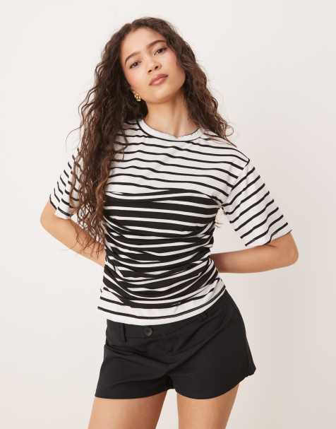 ASOS DESIGN - Aansluitend T-shirt met taillebanddetail in zwart-witte gemengde strepen - view 1