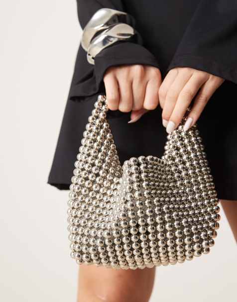 ASOS DESIGN – Abgerundete Handtasche in Silber mit Perlendesign - view 1
