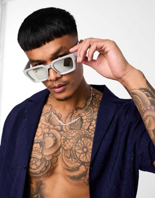 ASOS Design – Abgeschrägte, eckige Sonnenbrille in Silber-Optik mit verspiegelten Gläsern