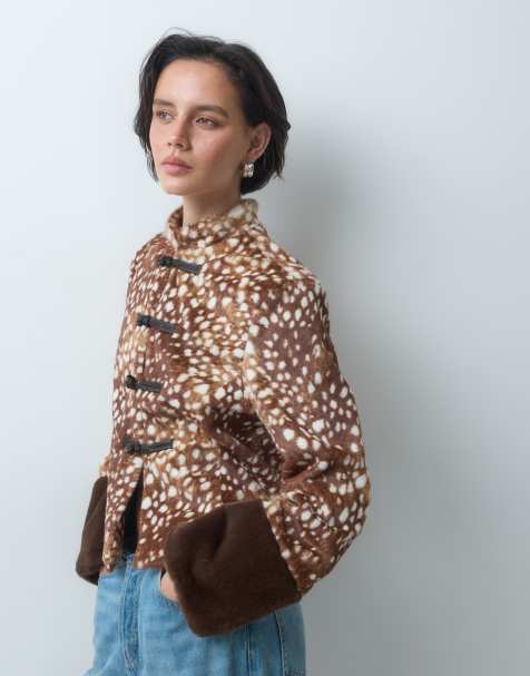 ASOS DESIGN abrigo formal de cuello alto con puños de piel sintética en piel de potro - view 1