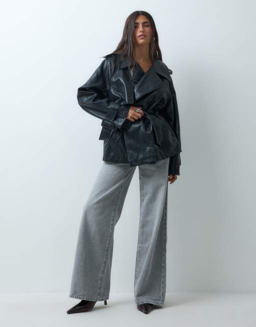 ASOS DESIGN - abrigo trench corto efecto cuero en negro, 4 de 4
