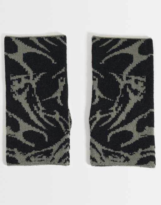 Abstract pattern accesories, 3 of 3
