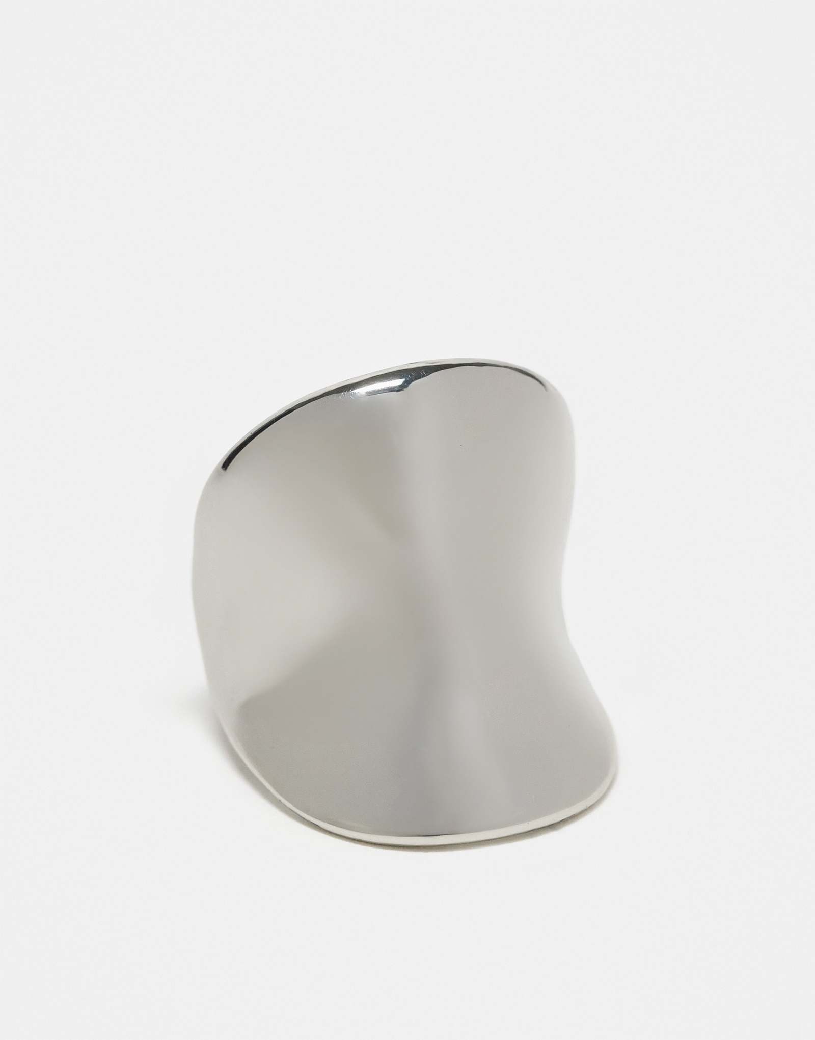 Абстрактное гладкое кольцо ASOS DESIGN серебристого оттенка