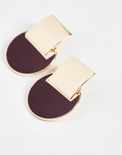 ASOS DESIGN abstract stud earrings with burgundy enamel and gold-tone square detailing , 4 of 5