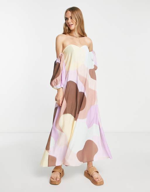 ASOS DESIGN – Abstrakt mönstrad, krinklad, a-linjeformad maxiklänning 