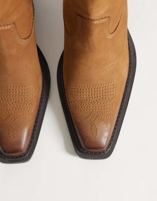 ASOS DESIGN – Ace – Hochwertige Ankle-Boots im Western-Stil aus geöltem Leder in Hellbraun, 2 von 4