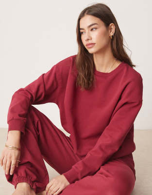 acid wash sweatshirt in burgundy - part of a set-Red