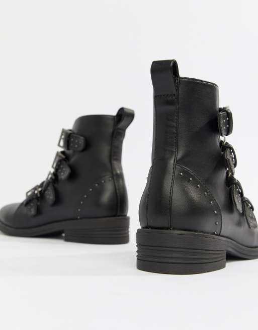 Bottines hotsell cloutées stradivarius