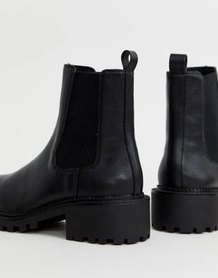 black chunky chelsea boots