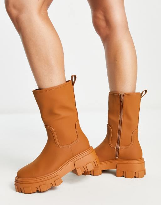 ASOS DESIGN – Acton – Camelowe wsuwane botki na masywnej podeszwie