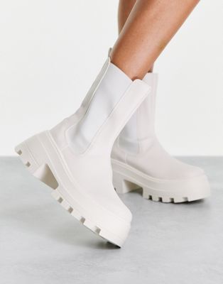 ASOS DESIGN Ada chunky chelsea boots in off white