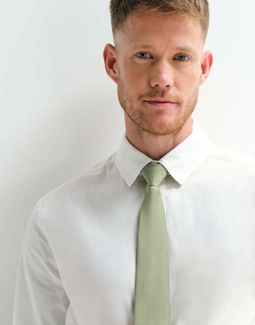 ASOS DESIGN adaptive hook and loop tape fastener tie in ivy green, 2 of 4