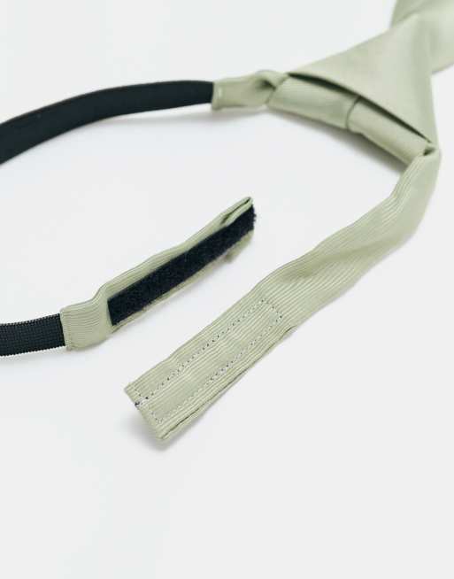 ASOS DESIGN adaptive hook and loop tape fastener tie in ivy green, 4 of 4